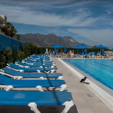 Cleopatra Superior Hotell 3*