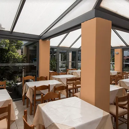 Hotel Cleopatra Superior 3*